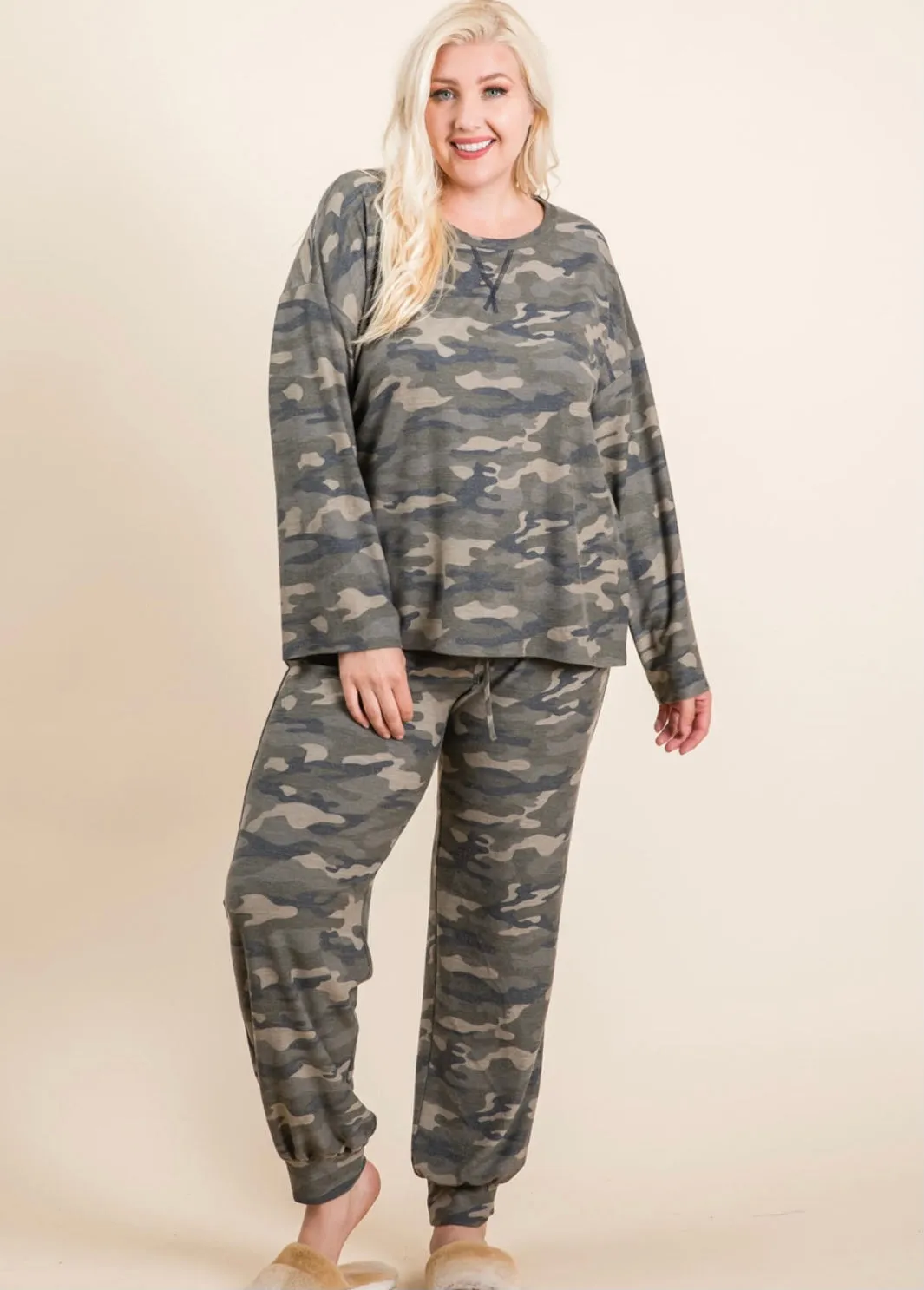 Curvy Camo Lounge Set