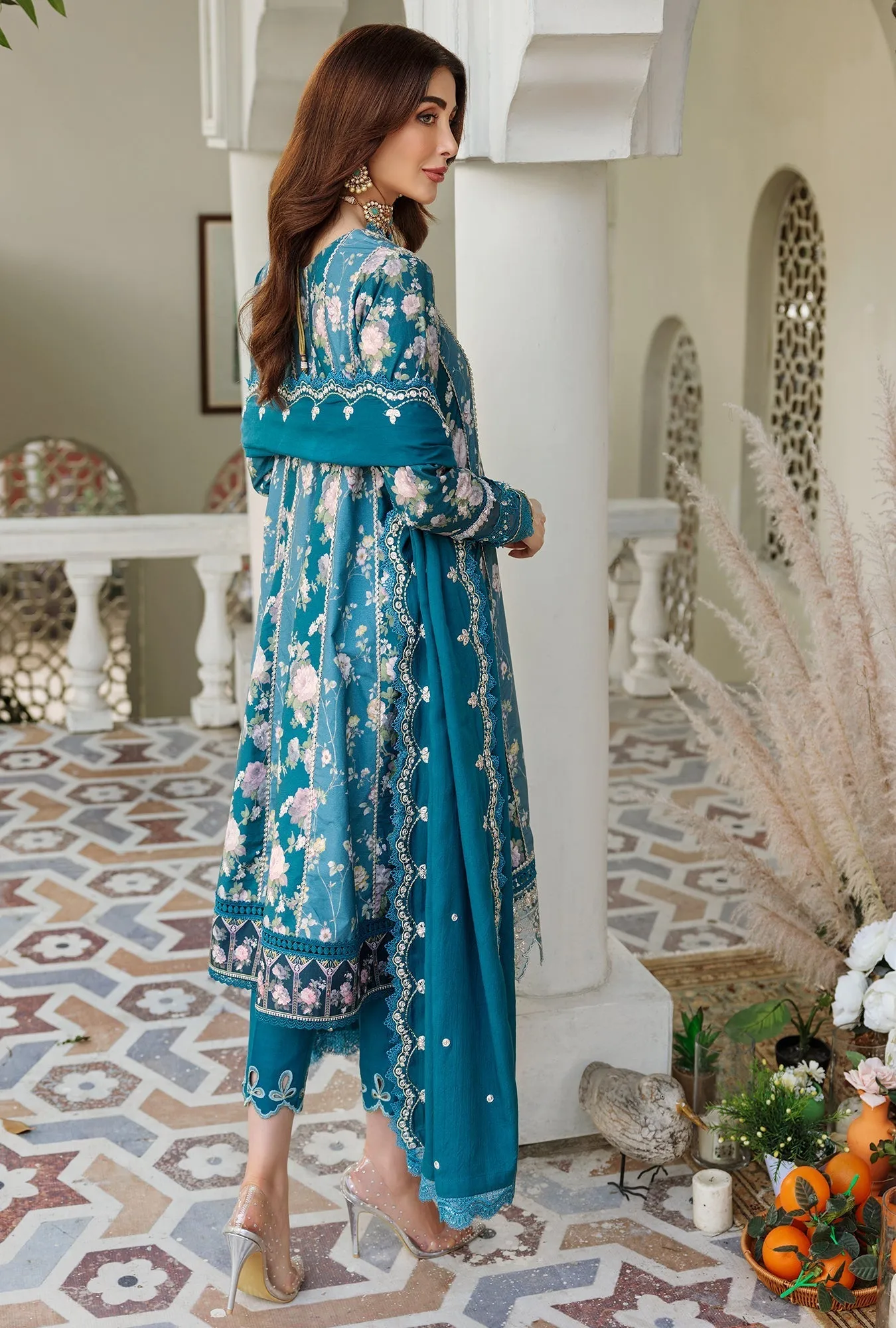 Noor by Saadia Asad Embroidered Prints Woolen Shawl Collection – D5-A-AROMA