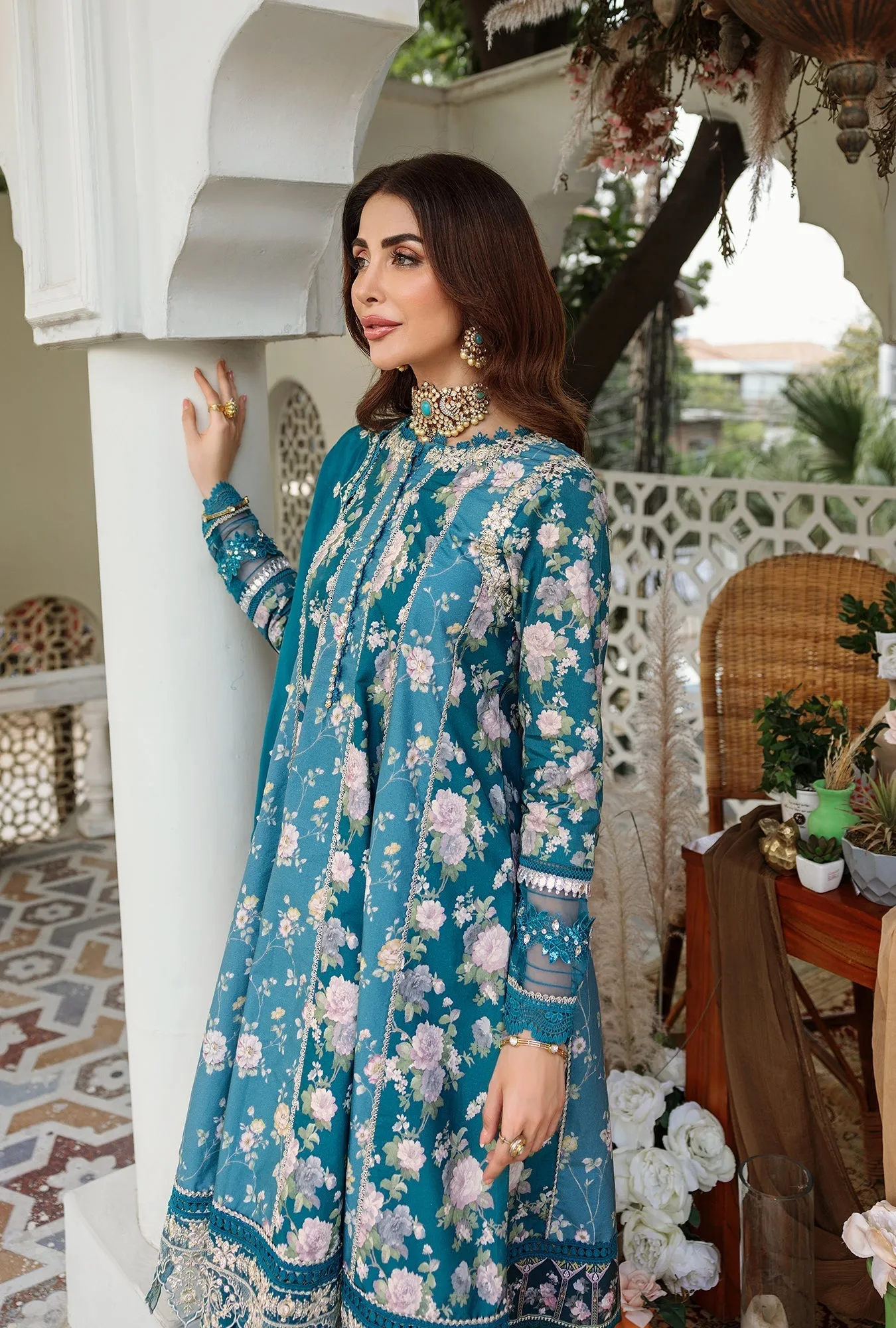 Noor by Saadia Asad Embroidered Prints Woolen Shawl Collection – D5-A-AROMA