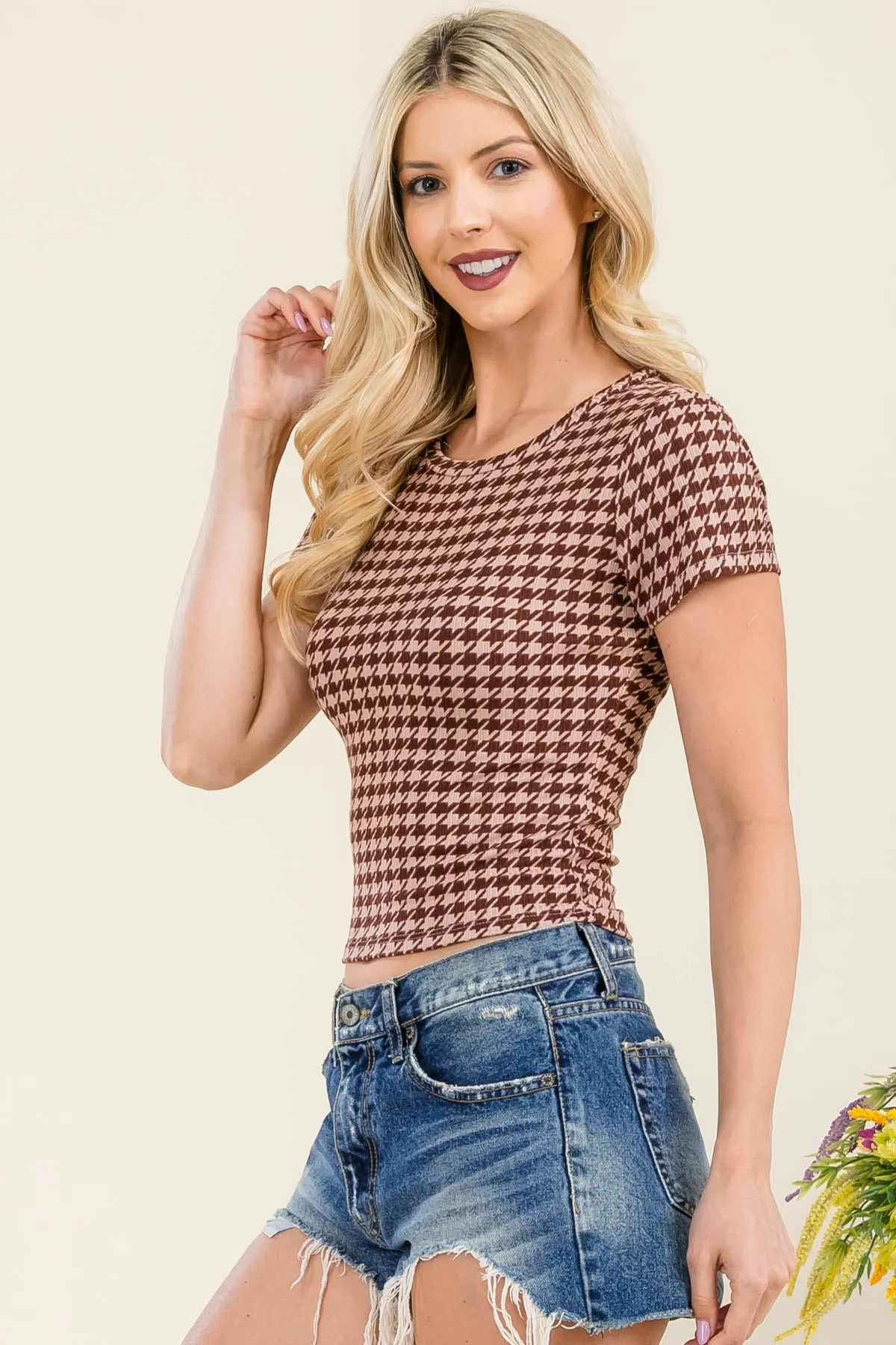 Rib Knit Printed Short Sleeve Tops - Brown, Taupe Houndstooth