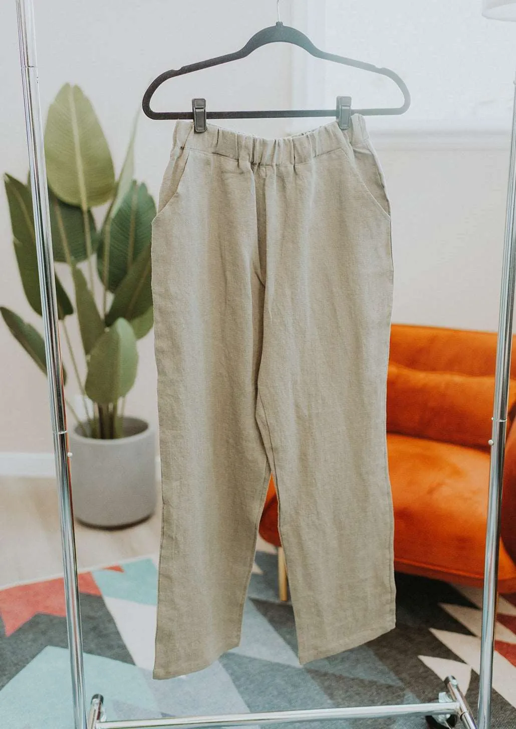 The Linen Pant in Olive